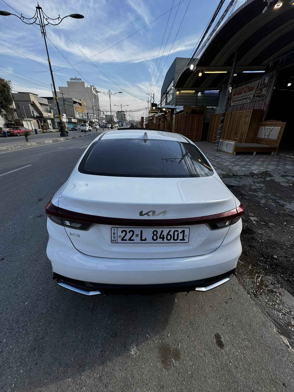 ‏بسم الله الرحمن الرحيم
البيع كي ثريً. رقم اربيل موديل 22بسمي السيار
عنون موصل السيار جديد بمعن الكلم ماشي 18 الف بس
***********
0750389889
