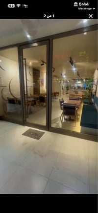 محل كبير • ٢٠٠م • مناسب مطعم