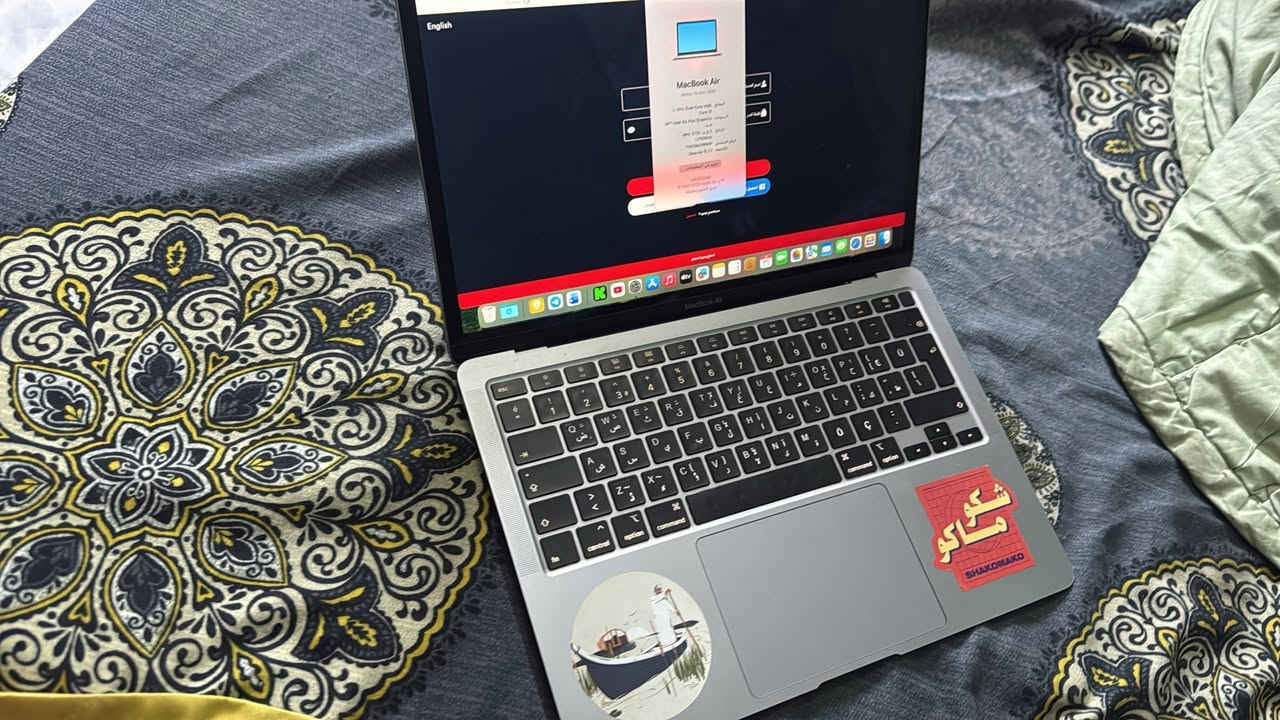 ماك بوك آير للبيع
استخدامي الة جان بس للدراسة و اني مائدرس فستخدامي الة شبه معدوم😄
650 سعر
***********
