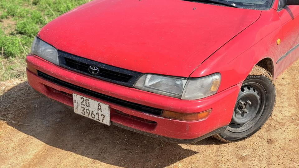 كورلا هاج باك خليجي مصبوغة عام بدون حادث  كير عادي مكينه كير خير من الله حداديه امام خلف جديده عليها سماعات دمام داخلها جديد بدون شغلات مكسره ولا تلزيك بلادي مكاني بغداد رقم ديالى بأسمي تحويل ثاني يوم الهزة جديده 
رقمي *********** 
السعر 54 وبيها مجال
