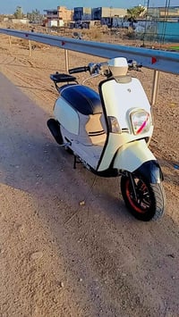 بوليس • ٢٠٠٧ • كهربائية