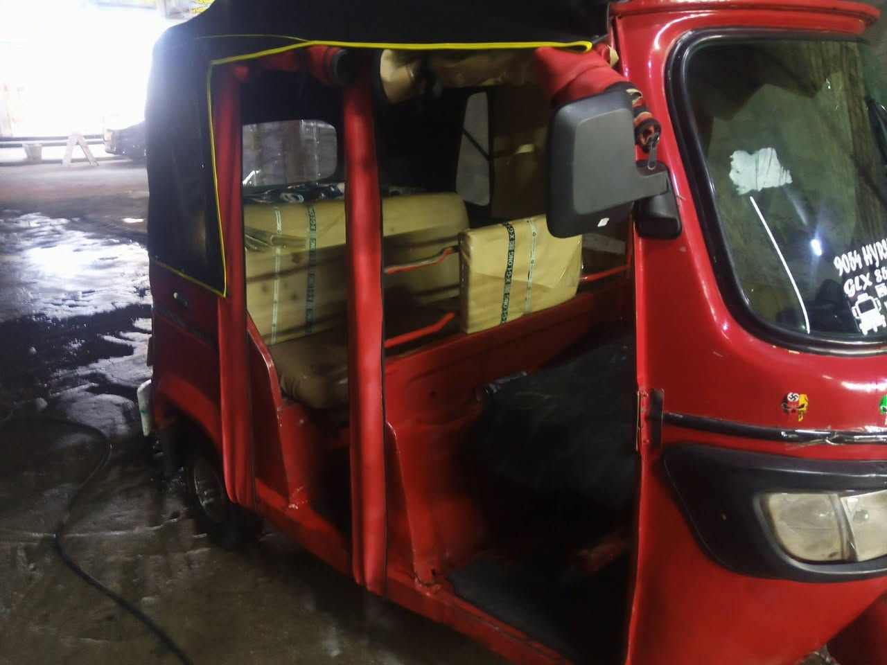 18 رقم و سنوية انكليزي تحويل ثاني يوم مكفوله من التنقيص والتبخير كهربائية شغاله كامله ليتات زنون تايرات تخم جديد جادر اليوم شديته مكاني البياع سعره 4200 وبيها مجال للطيبين رقمي ***********
