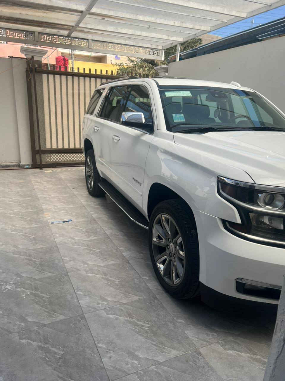 سلام عليكم  مكلف بنشر
تاهو مديل 2015 خليجي فول مواصفات LTZ داخل قرميدي فتحه باب كهرباء فوول للأخير رقم شمالي باسمي سنويه ورقم جديد السياره كفاله عامه ضربه صبغ بارد ماشيه 93 ألف كيلو متر السعر 350   رقم الهاتف *********** 
 مكان السياره البصرة
