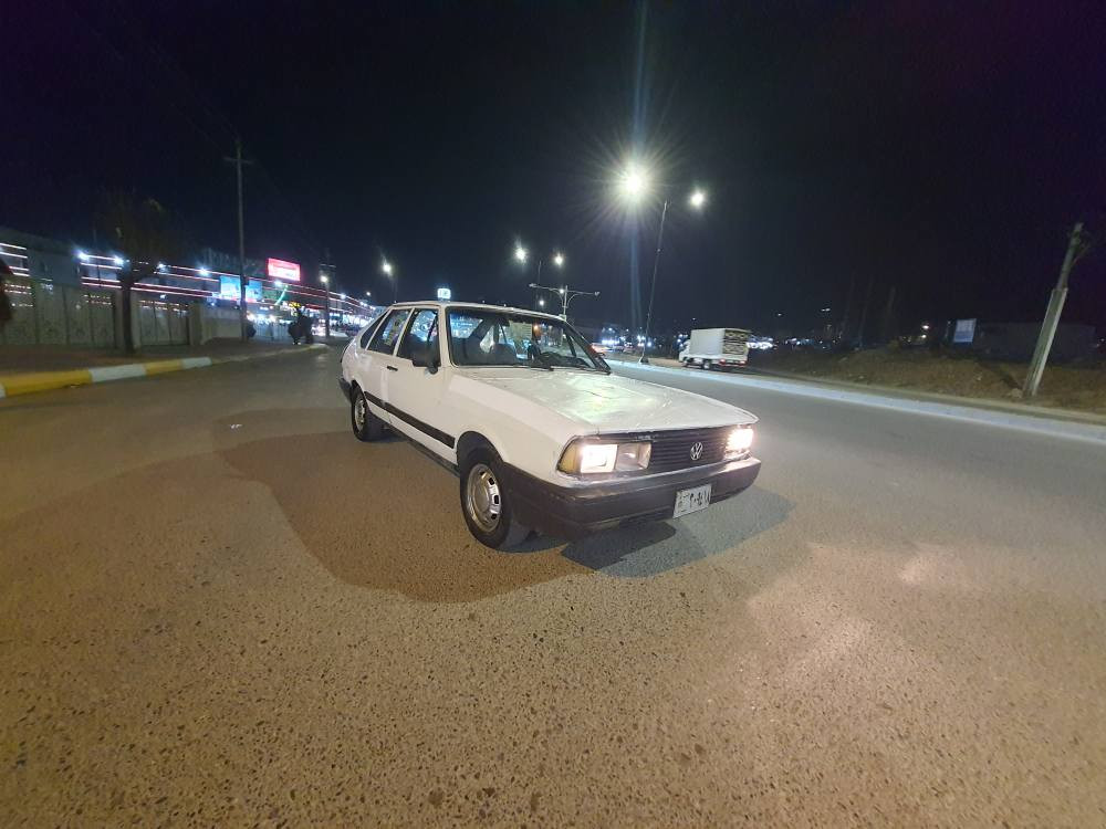 بەناویخوا بەڕازیلی مودیل 1988 گێڕ مەکینە جیتا بەشەرت پێشو ددوا تازە داگیراوە ئاڕم پلاسیک سلێمانی سەیارەکە زۆرجایزە داشخوڵی تەقیوی پێوە نیە بەرگە دەرگاکانی وەک شەریکە ماوەتەوە ڕزیوی نیە لە سلێمانی سعری 14 مەعامەلە . ڕەقەم *********** السليمانية, العراق
