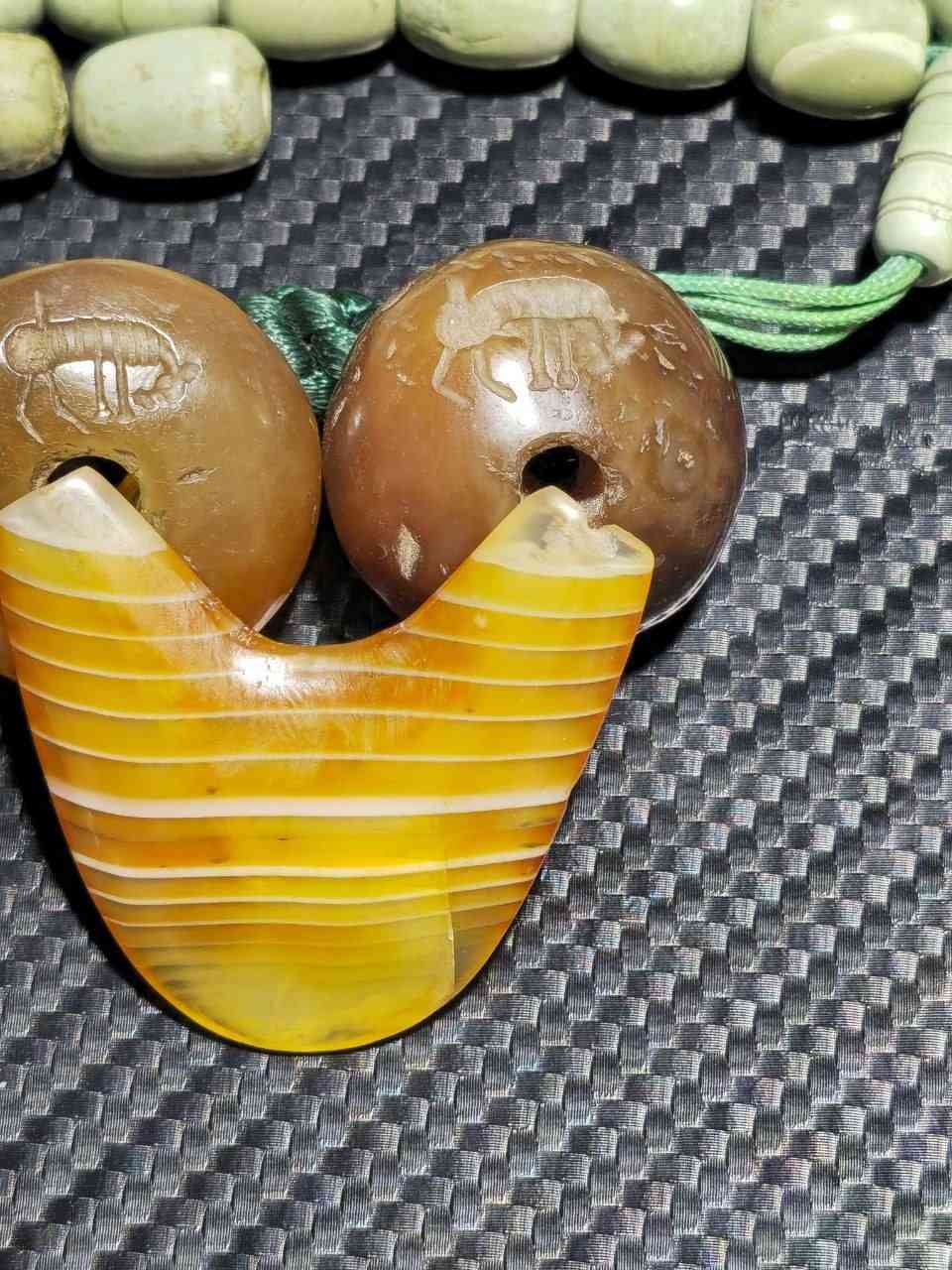 اندر نوادر الجزع .. جنطة من العيار الثقيل .. 
للعرض . منصة تيكتوك awa._95


**إذا كنت صاحب هذا الإعلان وتريد حذفه لأي سبب، رجاءا أرسل رسالة إلى الدعم الفني**