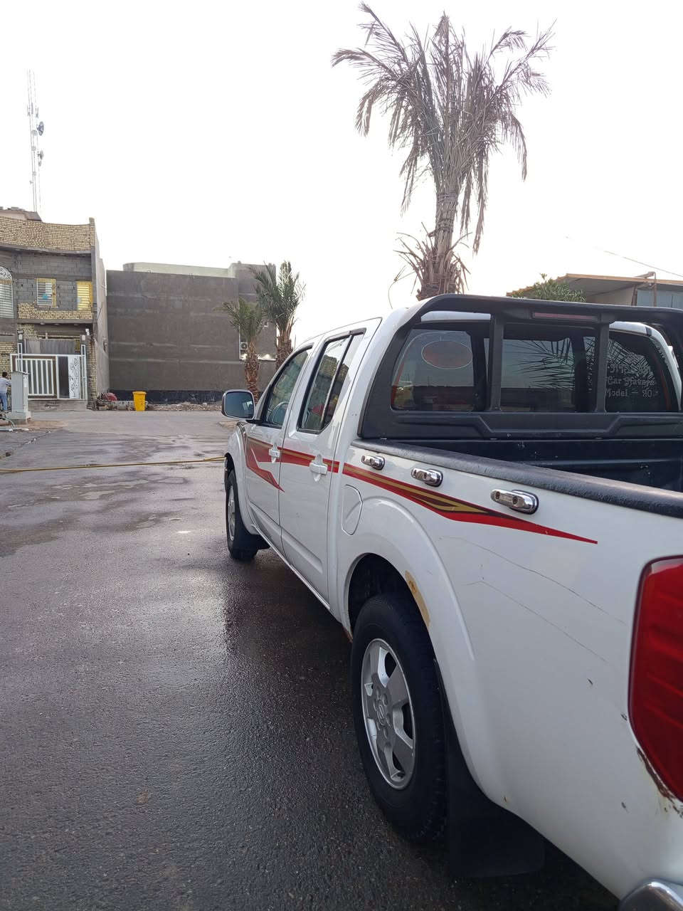 سلام عليكم نيسان نيفاره البيع المديل 2011 محرك مفتوح البدي بي ملاحضات مكاني بصره الستفسار   ***********    السعر   95. وبيه مجال
