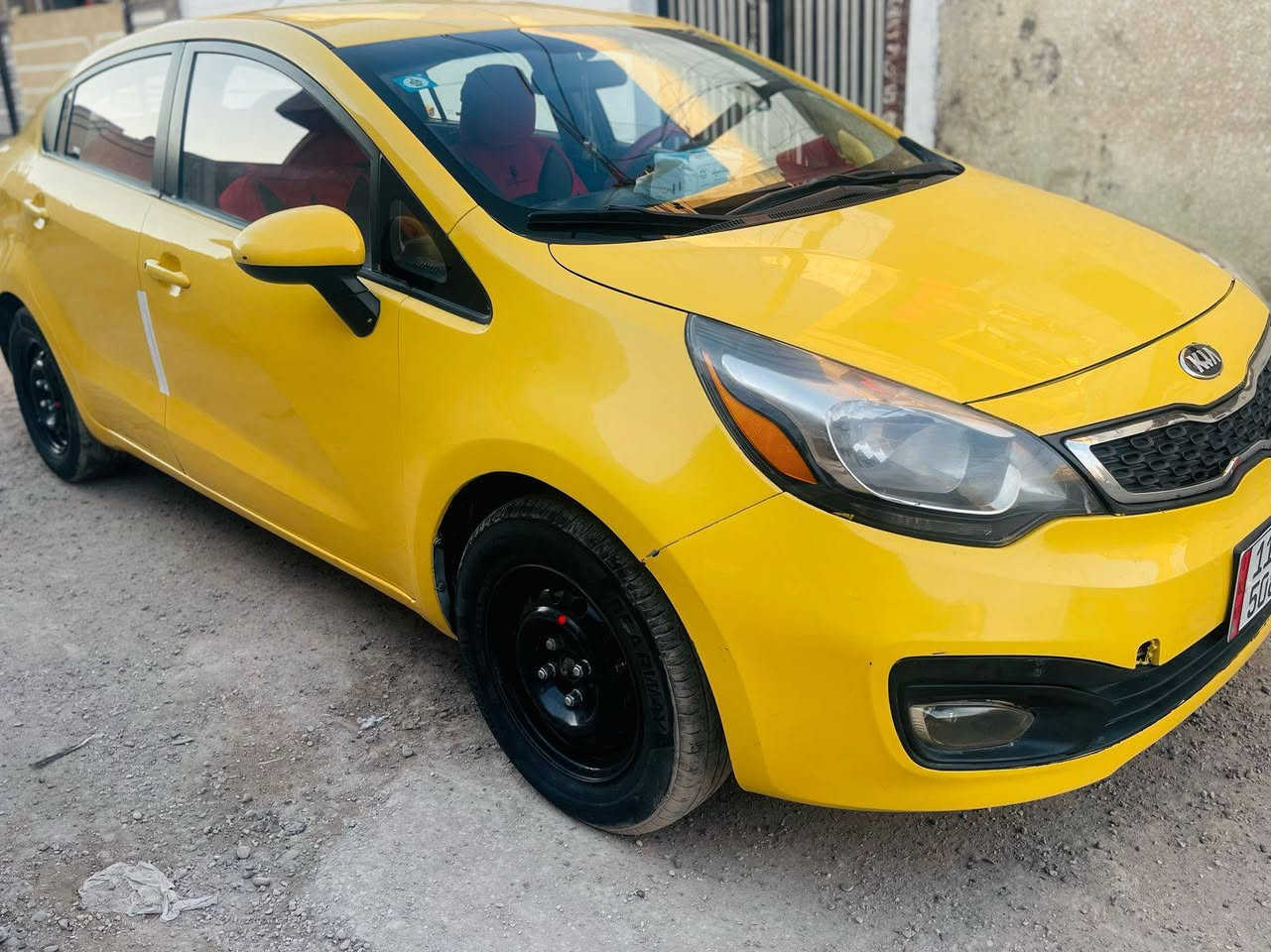كيا ريو موديل ١٣خليجي باسمي رقم جديد سعر ٨٣وبيها مجال ***********
