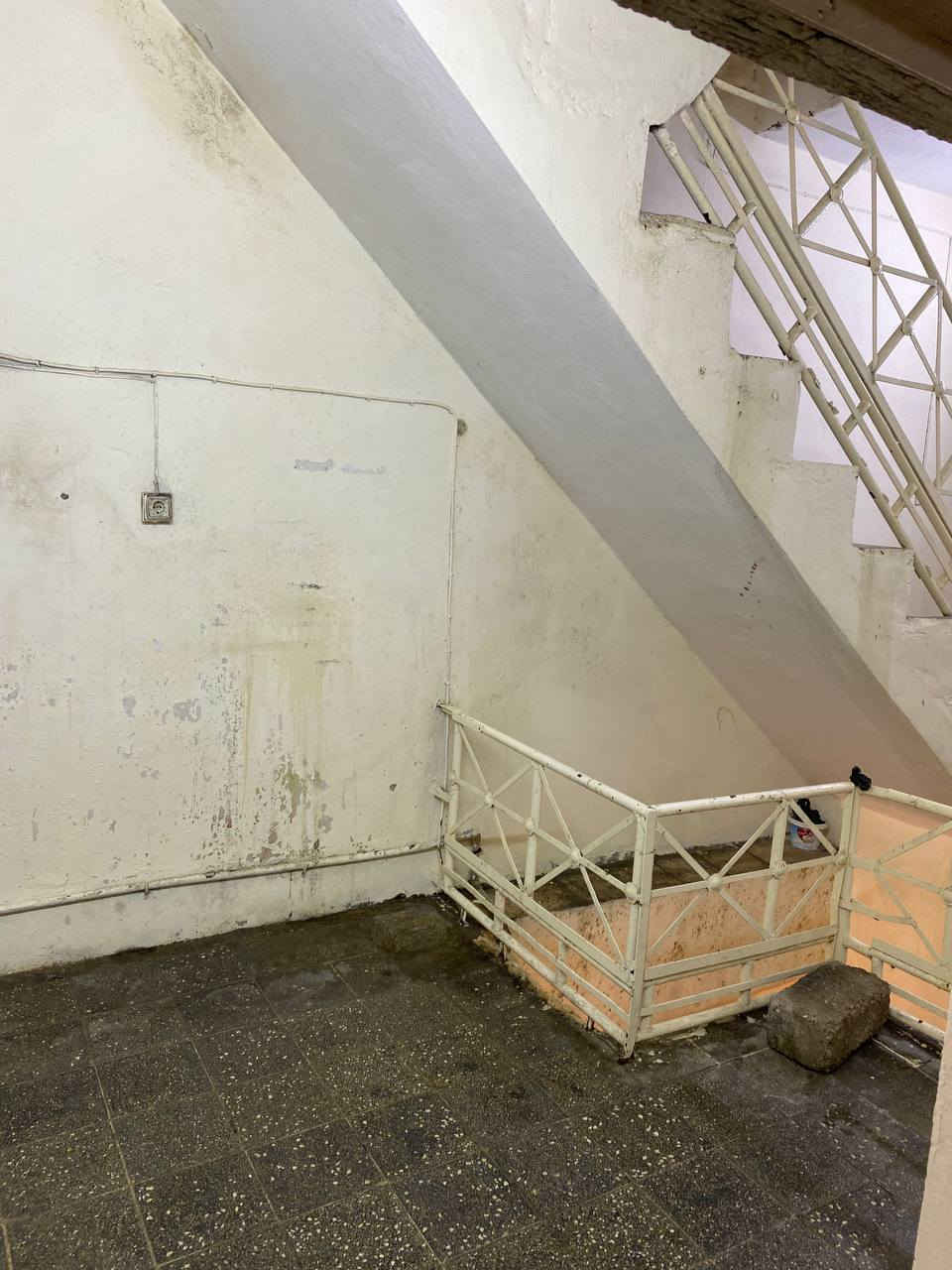 شقة للإيجار في حي كراج الشمال مجاور عمار ابو مصطفى الوكيل ، غرفتين وهول 100م ،
***********
***********
