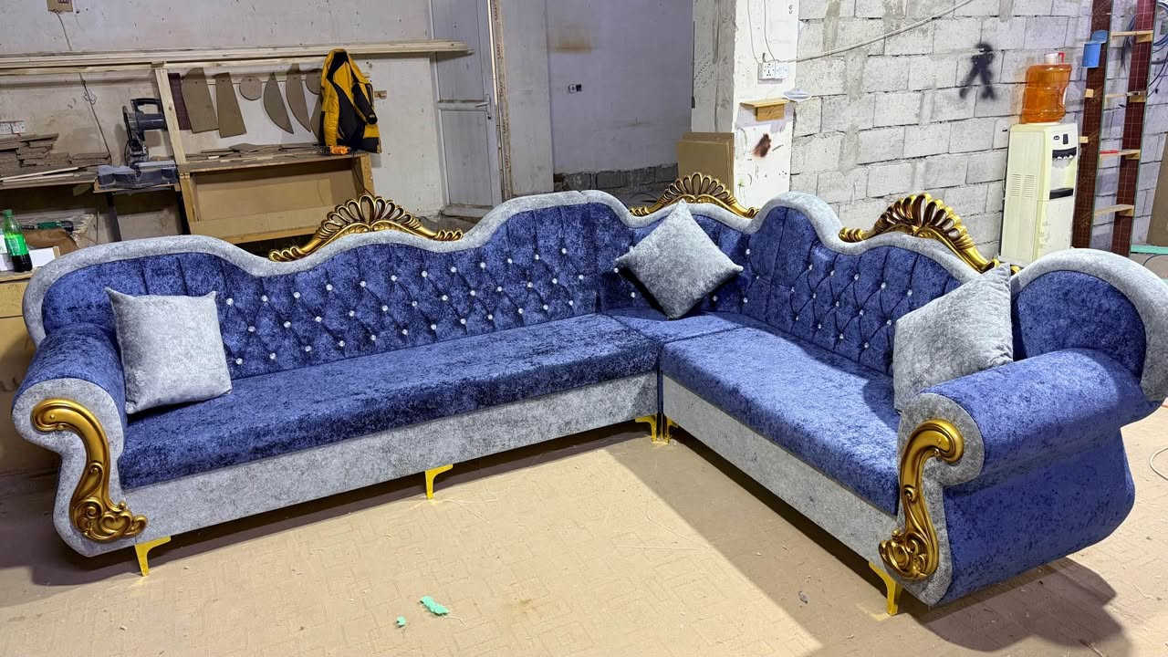 ⸻

✨ إعلان معمل الأمين الملكي للقنفات والجلسات العربية ✨

🔹 نوفر لكم أجمل وأحدث التصاميم للقنفات والجلسات العربية بجودة عالية
🔹 خامات (قماش) فاخرة ومتنوعة تناسب جميع الأذواق
🔹 تنفيذ حسب الطلب وبأدق التفاصيل

📏 المتوفر لدينا:
✔️ جميع القياسات (صغير – وسط – كبير)
✔️ تفصيل حسب المساحة المطلوبة
✔️ كادر متخصص بخبرة عالية في التصميم والتنفيذ

🎨 أنواع القماش:
▫️ قماش تركي فاخر
▫️ قماش مخملي ناعم
▫️ قماش مقاوم للبقع وسهل التنظيف
▫️ ألوان متعددة حسب الطلب

📍 العنوان: كركوك – الحي العسكري – قرب جامع خديجة

📞 للاستفسار والحجز: ***********

🔥 شغل نظيف – أسعار مناسبة – تسليم سريع 🔥 كركوك, العراق
