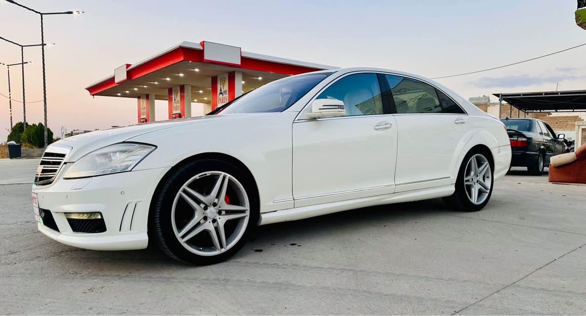 مارسيدس ساخ ساخ موديل ٢٠٠٩ كامل كراوة بة ٢٠١٣
خةليجي ليدراوي نية و موسةفات فول  بيلاد AMG
گيج 320  V8
S550 
ماشةلا زور بةقوةتة  پيش و دواي  
گيرو مةكينةي نةكراوةتةوة بةشةرت 
چوپةكاني لةسةر شةريكةية  بةرزو نزم ئةكات  
3 مودي ليخوريني هةية 
جامةكاني پةلو رايس  وةسفي ناويت 
بي چال و شوخت
لة رةسمةكان جونة لة واقيع جوانترة 
شوين چةمچةمال 
ژم***********
***********
نرخ  98
كةميك مجال السليمانية, العراق
