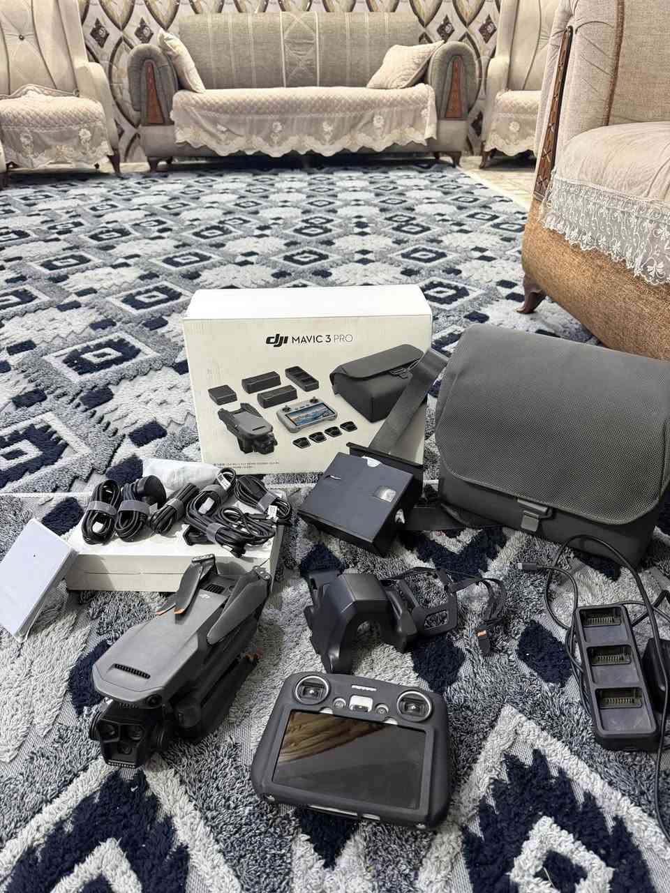 سلام عليكم مافيك ٣ برو البيع جديدة لوك مثل مواضغ بل فيدوات سعر خاص بعده  اليبل بل كمبل يعني ممستخدم هواي 
السعر ع خاص 
رقم 👇
***********
