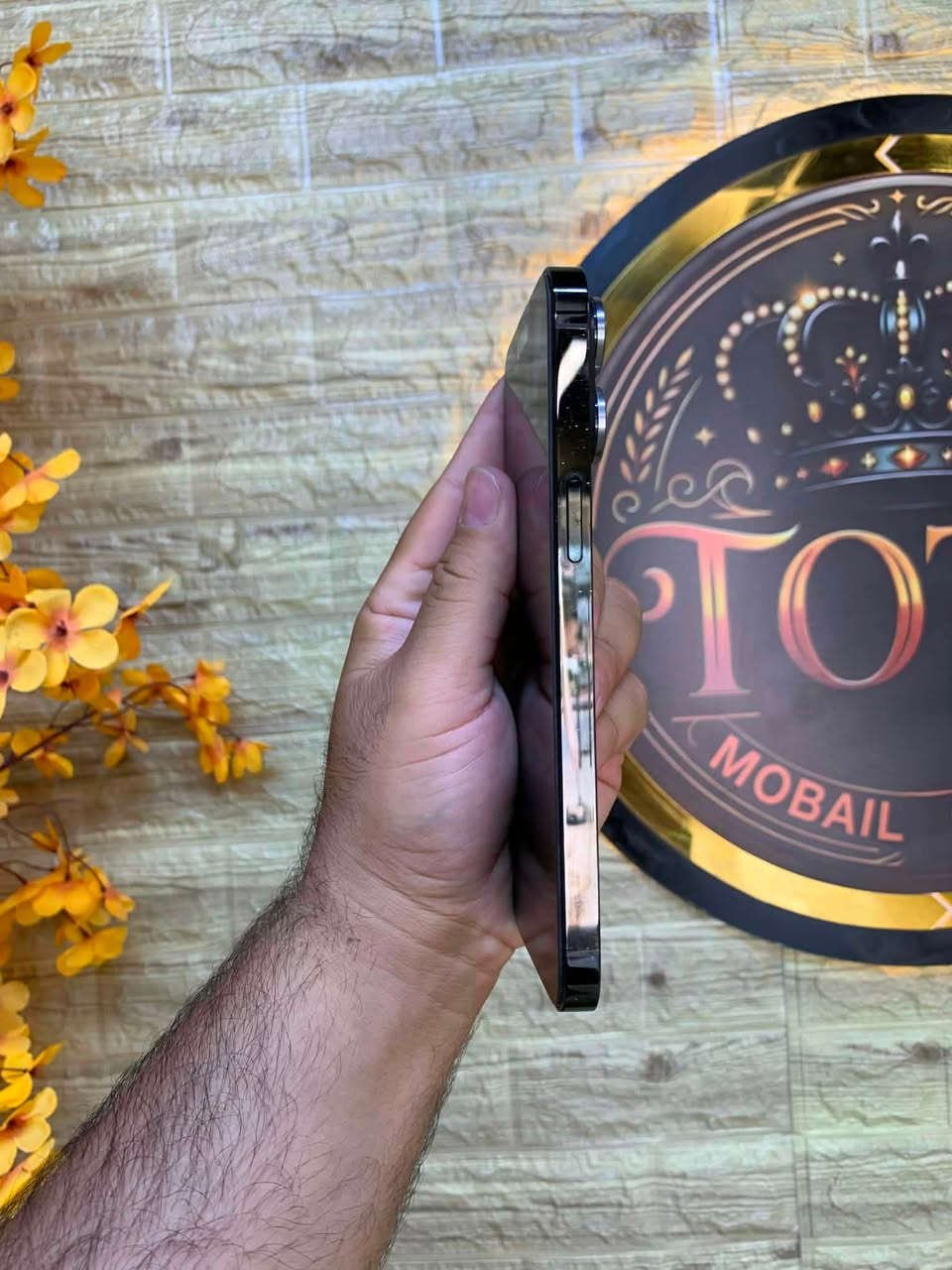 14 برو ماكس خطين ZA 😍
14 برو ماكس دبل ذاكره 256 بطاريه 88 بلادي نموذج M 🩶
وتر بروف مامفتوح  مع وصل ضمان الفحص 💯💐
شرق اوسط خطين 🛑 ملحقات ( كارتون جديد + كيبل )

كربلاء / فلكة كنطرة السلام / شارع فريحه / 
مقابل جسر الزائرين الحديد ( محلات بيت المختار ستار بريچ ) اتصال + واتساب *********** متواجدين كل ايام الاسبوع 
من الساعه 12 مساءً و الى 12 ليلاً 💐
