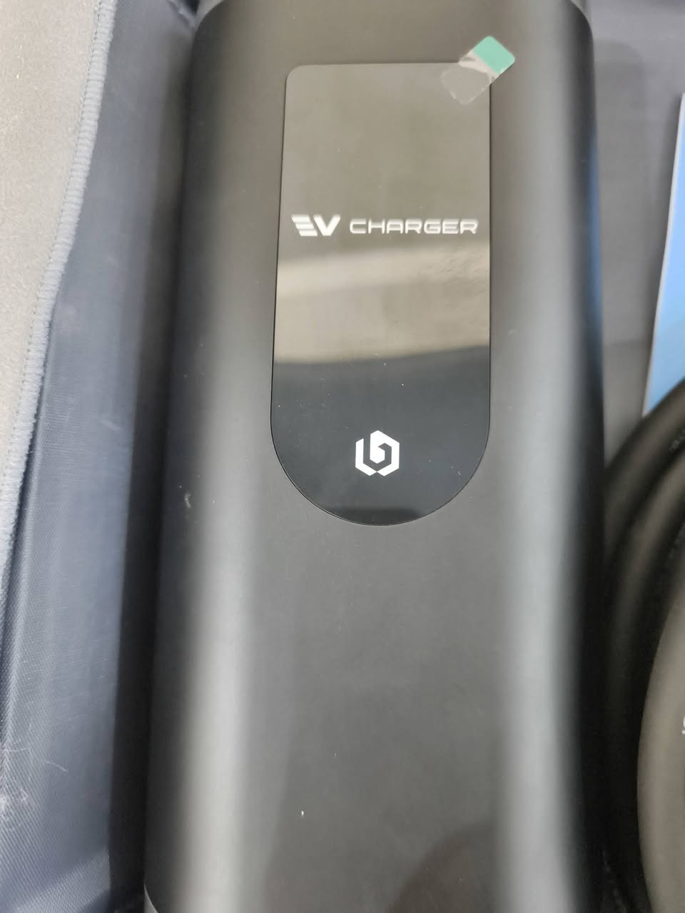 سلام عليكم للبيع شاحن جديد BOKMAN لسيارات BYD فيشة تايب 2 16 امبير


**إذا كنت صاحب هذا الإعلان وتريد حذفه لأي سبب، رجاءا أرسل رسالة إلى الدعم الفني**