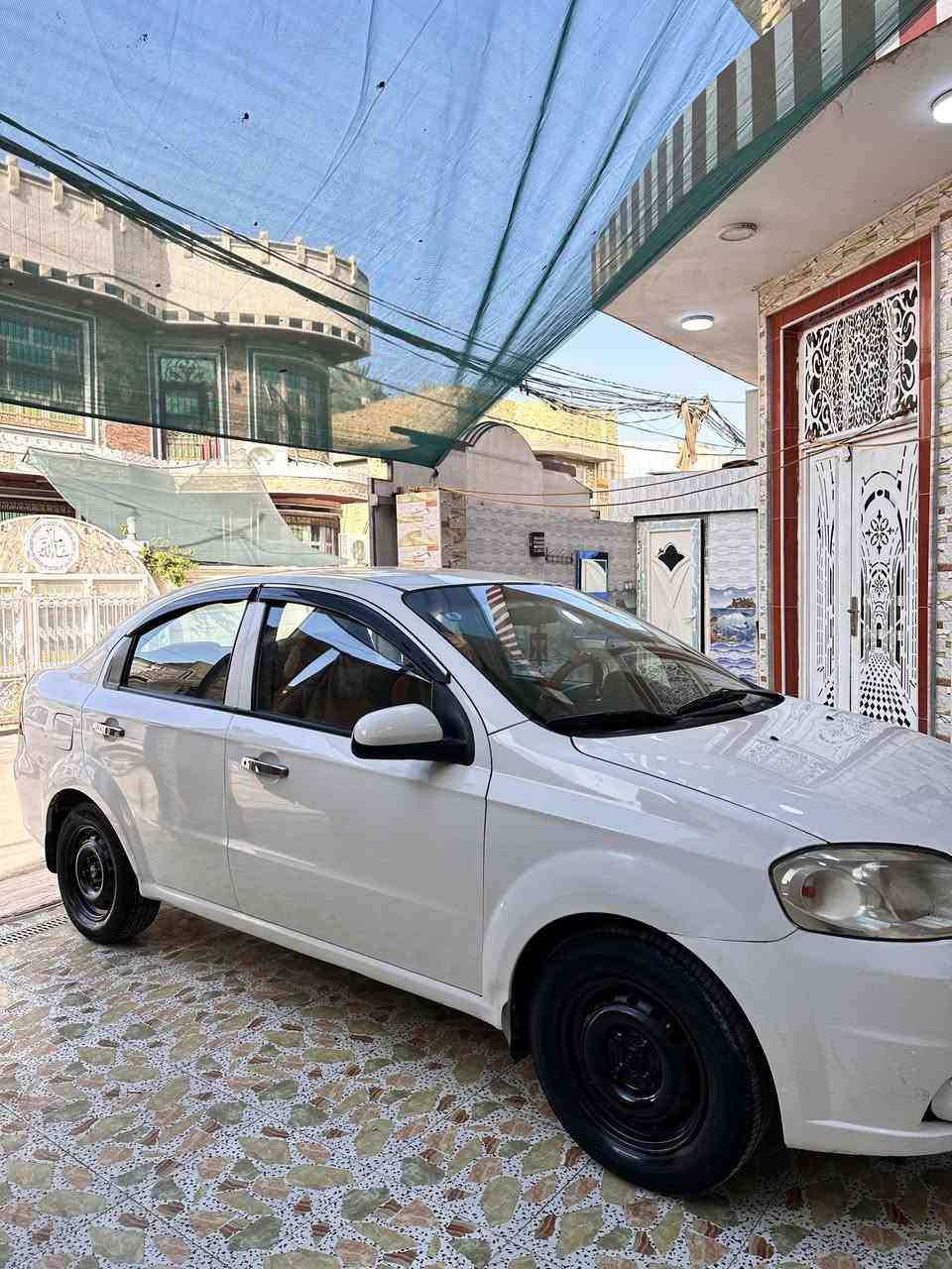 افيو 2009 خليجي گير اوتوماتيك رقم بغداد
مشروع وطني سنويه لل27
سياره مكفوله من الضربه والتبديل 
صبغ قطعتين فقط اثر شخوط بدون معجون 
مكينه وكير وحداديه كفاله عامه
تخم تاير جديد 
سياره جديده مال جناي 
مكاني بابل حي نادر 
السعر 65
***********
***********
