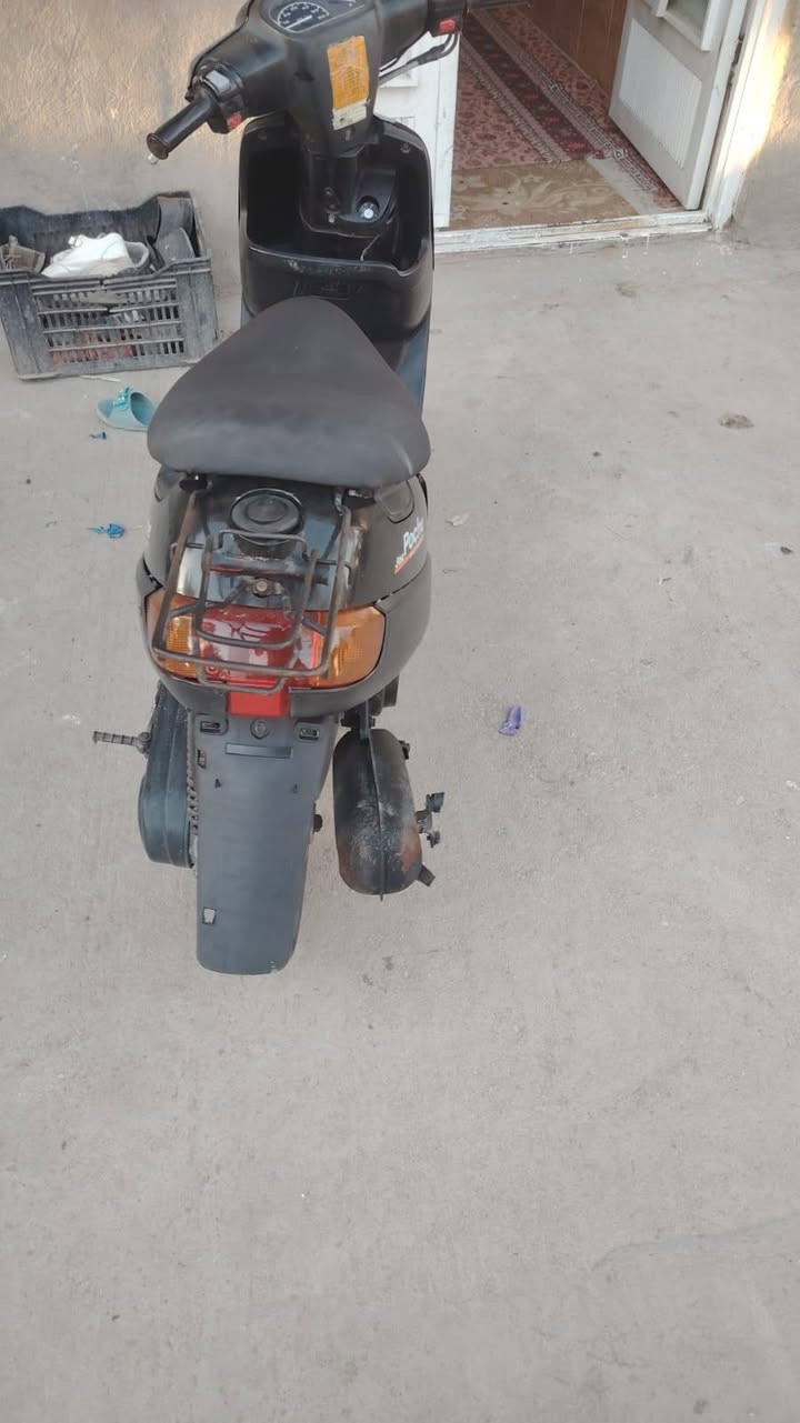 سلام عليكم دراجه بطه لبيع دراجه تخبل والله مابيه اي نقص دراجه كامله سعر 350 بيه مجال لشراي ***********
