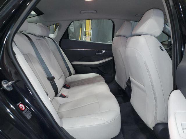 السلام عليكم سوناتا مديل 2023سياره حادث باب فقط رقم معوقين بصره السعر 177بيه مجال مكلف بل نشر هاذ رقم صحب سياره***********
