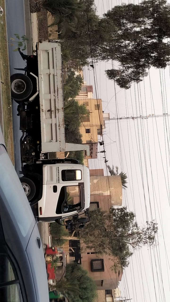 سلام عليكم عندي ازوزا قلاب رقم مثنى للبيع او مرواس كنتر مو قلاب العنوان بغداد البلديات السعر 150$ /////***********
