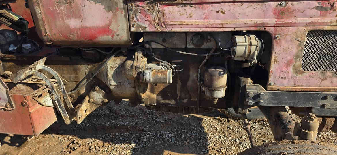 السلام عليكم ورحمة الله وبركاته
يوجد عنتر للبيع موديل 89
وراها فيدان جديد مكانها ديالئ الخالص قريه سفيط 
سعرها 4ملاين***********
