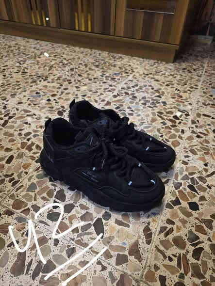 مرحبا اصدقائي بيع شلع فقط
قطع اصلية نظافة فول الفول بلنسياكا عدد ٢ اصليات كلهن قياساتهن  مكتوب ع الصور توصيل ماعندي مكاني شعب ***********  كلهن ب100 قفل قفل
