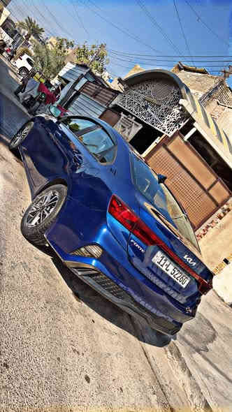 السلام عليكم 
كيا فورتي موديل ٢٠٢٣ وارد امريكي 

السيارة صور حادثها موجود 

مكينة ٢٠٠٠ دوش 

لون ازرك داخل اسود

ارضيات جلد كشنات مدوشمة 

تحم تايرات جديد

تحكم ستيرن 

شاشة

رادار

كاميرا خلفية

هواي بيها شغلات وهيه السيارة غنية عن التعريف

ماشية ٧٠ 

السيارة خير من الله واقتصادية 

الاتصال على الرقم ***********
