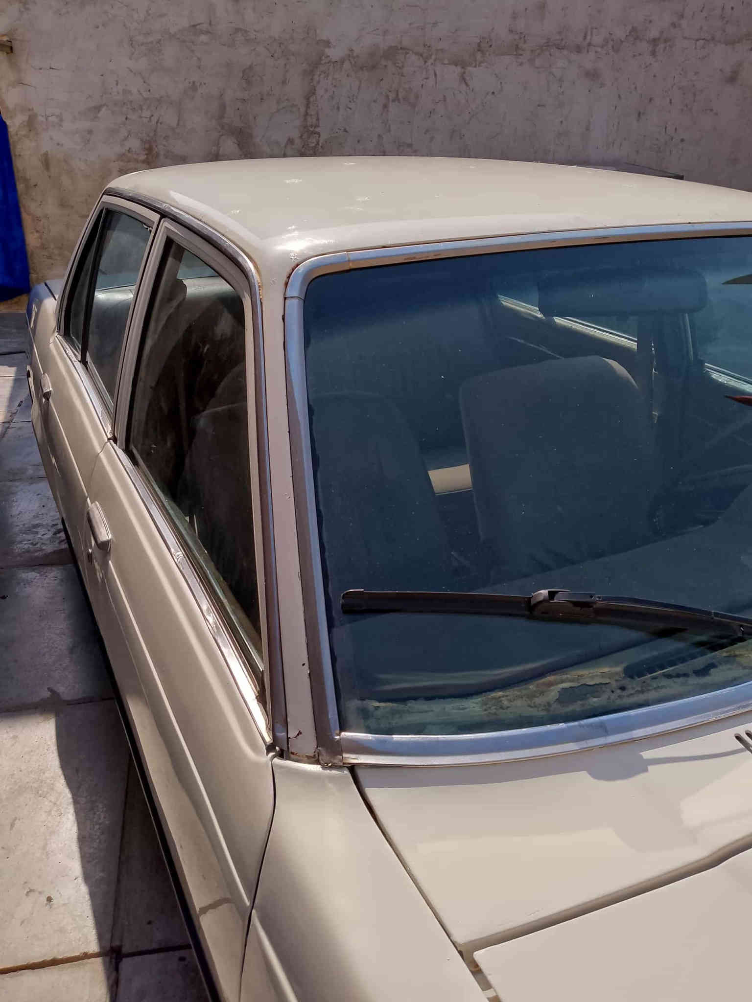 السلام عليكم للبيع كرونا موديل 1980  محرك وكير واكسن كلش نضيفات كهربائيات كلها شغالة تخم تاير مصبوغة احزام بسمي رقم بغداد الجديد السعر ٣٢ هاتف ***********
