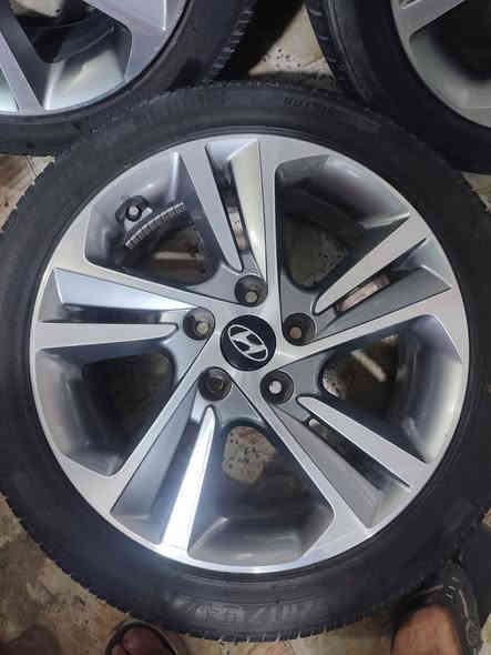 تخم ويل كب كروم كوري الاصلي ابو الختم حجم 17شرط الفحص بلبلنص لاعواج ولاتصليح فول نضافه مال النترا موديل 18يرهم جميع الكوري مع تخم تاير حجم 17.45.225نضافه 70بلميه بيع او مراوس السعر 300قفل مكاني نجف مكتب الرشيد ***********
