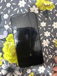 آيفون ١١ برو ماكس • ٢٥٦ • شاشة مبدلة فطور