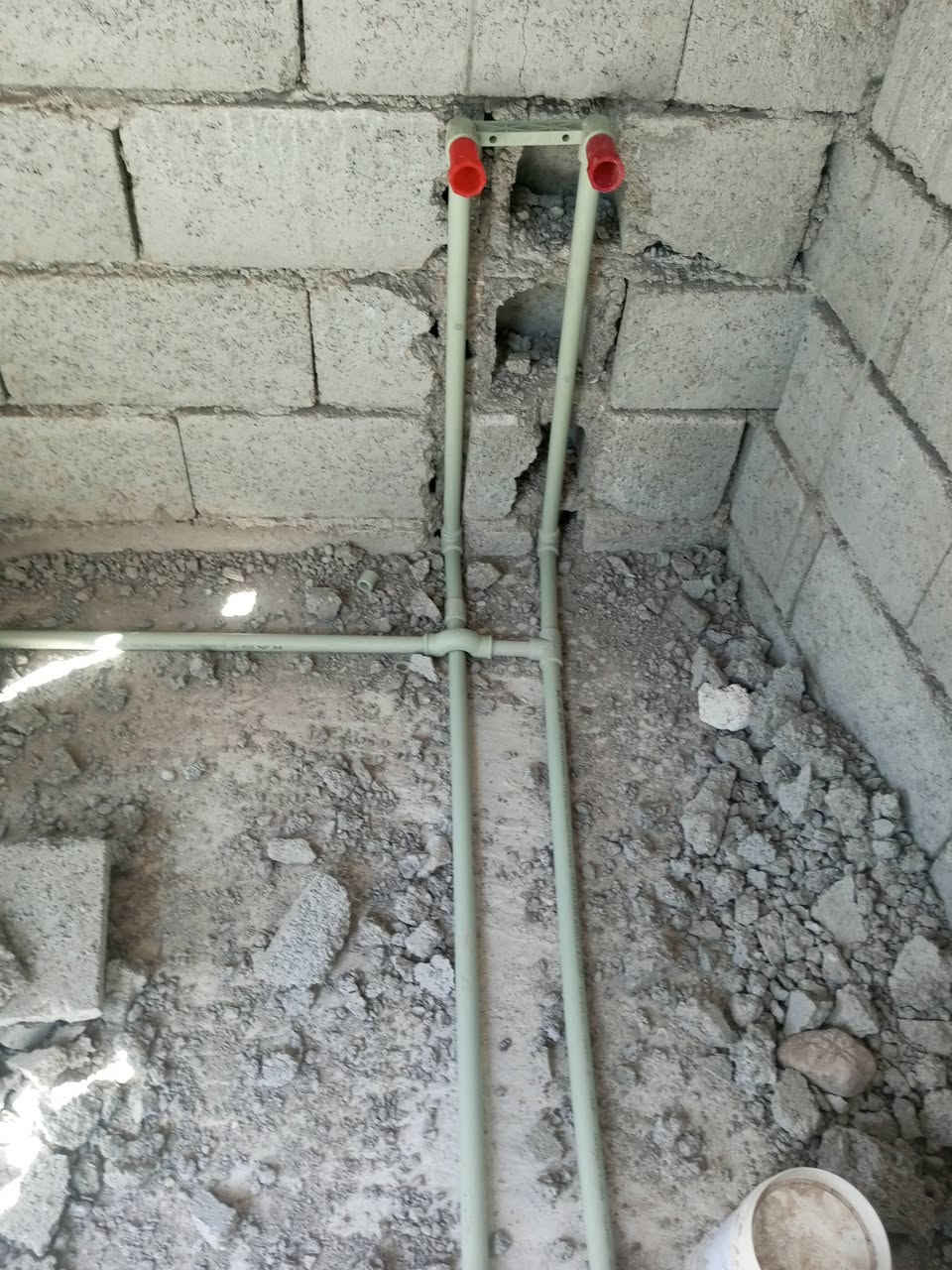 تأسيس الماء والمجاري البيوت ***********
