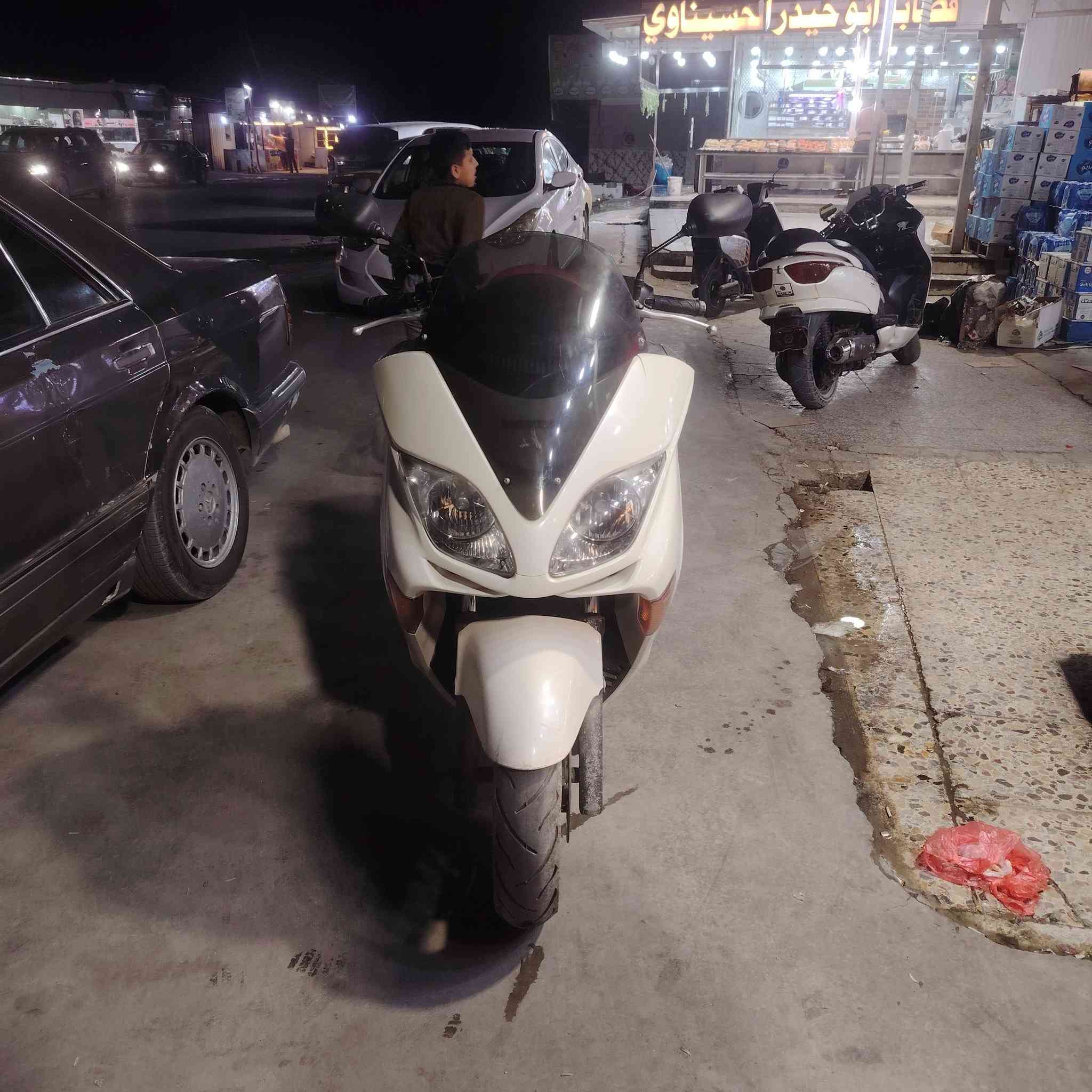 سلام وعليكم فورزة 08 للبيع كير شغال بس اني لاغي دراجة مكفولة كفالة عامة مكاني بغداد جسر ديالئ الاستفسار ***********
