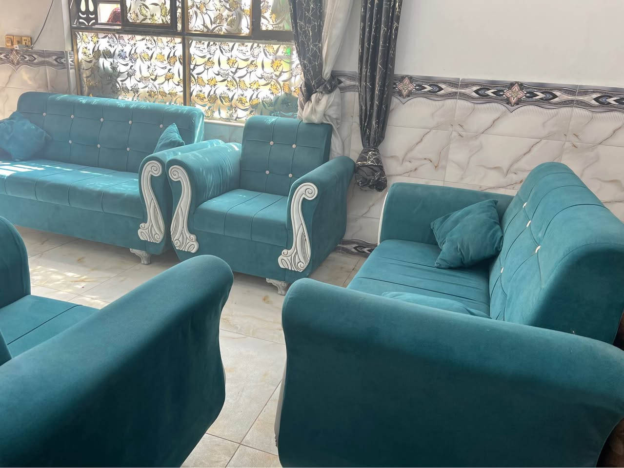 تخم كنبات 10 نفرات تركي مديله حديث ويا كوشات مابي ضرر وكاونتر ابو سنك متر و60 تسكام شراي يتفضل خاص او اتصال 📞 *********** وات ساب النجف, العراق
