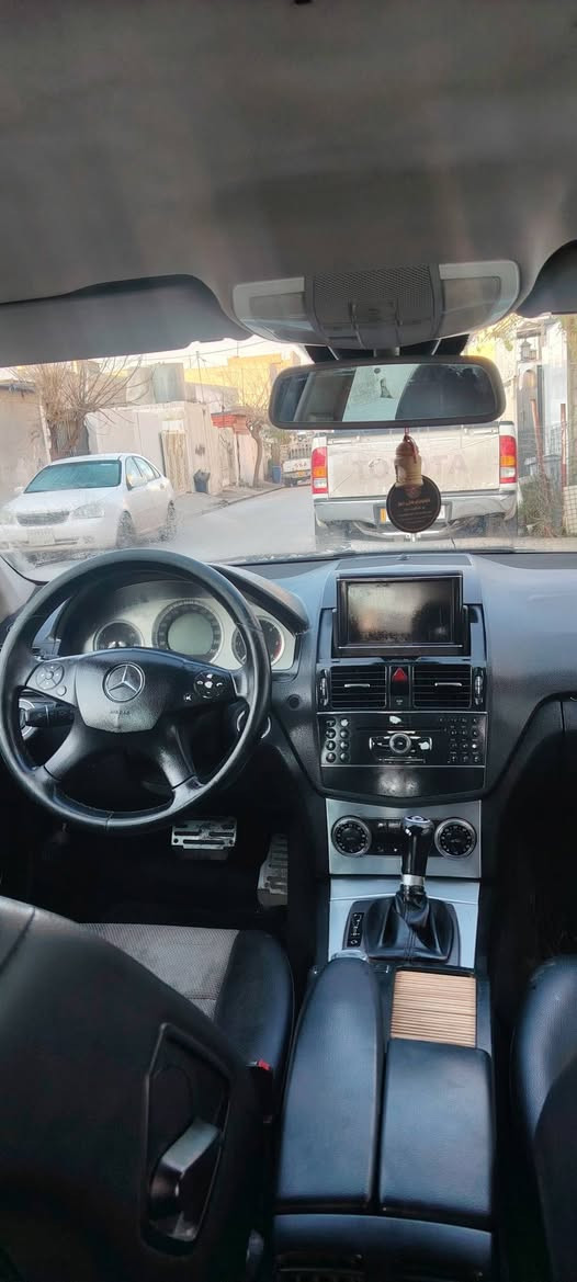 🌹بەناوی خوای گەورە🌹
 بۆ فرۆشتن و گۆڕینەوە
 
🌹ماشاءاللە ماشاءاللە 🌹
شتنی نمونەو لۆکو دانسقە ئەبێت ئاوا بێت 
مارسیدس سی کلاس  مۆدیل 2008
بێدەعم و بێ لێدراوی نوکەدەرزی ناوگرتنی
 نییە
چوار بۆ پێنج پارچەی پەمپە
لەسەر کاڵ بونەوە بۆ جوانی کراوە
هەیکەلو ناوی نمونەیە لە جوانیدا 
بەس ماشاءاللەی ئەوێت
سەیارەیەکی هەتا بڵێی نەرمەو لێخوڕینی زۆۆر خۆشە زۆۆر بەکێش و بە هەڵمەتە

گێڕو مەکینەی کراون vvti 3000 لەسەرە
لەسەر قوڵاغی بیلادی دانراوەتەوە
گێڕو مەکینەو تەقەو ڕەقەو دەعم لێدراو کارەباییات و تەحویل و غەرامە بەشەرت 
دەعامی بۆ دەعامی بەشەرت...
شوێن.. هەولێر..
نرخ... 77 وەرقەو معامەلە
ژ.م... ***********
***********
​🌹بسم الله الرحمن الرحيم🌹
       للبیع او مراوس
​🌹ما شاء الله.. تبارك الله🌹
​للبيع مرسيدس (نمونة ولۆك)، السيارة مال جناي وبحالة نادرة:
مرسيدس C-Class موديل 2008
​البدي: السيارة مكفولة من الدعم والضربة، حتى "طخة إبرة" ما بيها من الداخل.
​الصبغ: بيها 4 أو 5 قطع "بەمپ" (رش تجميلي) على كد الشخوط وتكليح الصبغ، يعني مصبوغة على نظافة.
​النظافة: الهيكل والداخلية توب، السيارة "وردة" وما شاء الله عليها.
​القيادة: سيارة ناعمة جداً، سحبها قوي وعزمها عالي (طيارة بالشارع).
​المواصفات:
​المحرك والكير: محرك كراون 3000 VVTI، راكب على قلاغ بلادي وشغله كولش نظيف.
​الضمان: (كير، محرك، صدر، كهربائيات، تحويل، وغرامات) كلها بشرط الفحص، والسيارة من الدعامية للدعامية مكفولة.
​التفاصيل:
​المكان: أربيل.
​السعر: 77 ورقة (بيها مجال ومعاملة للشراي).
​للاتصال: *********** / *********** أربيل, العراق
