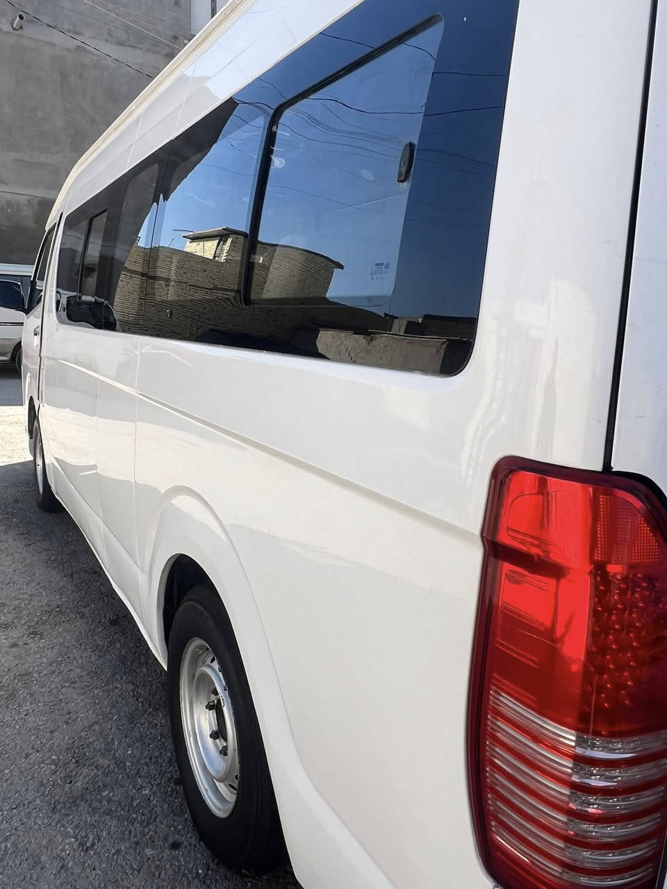 هاير 2016 مكفوله ماعده معمر دواير خياسات
تخم تاير جديد 
منضومه غاز 
كشنات قلاب مال كوستر 
تبريد شغال وره وكدام 
مكينه لاتبخير لاتنقيص 
مدوشمه كامله 
مصفره غرامات وهيئه 
رقم نكليزي بغداد باسمي تحويل ثاني يوم 
السياره بقوه رب العالمين جاهزه من كلشي كبل للشارع 
مكان السياره بغداد نهايه حي اور (حي الكوفه) السعر 125 وبيها مجال 
السنويه تسقط 2028 شهر 12
هزه جديده 
الاستفسار الاتصال على الرقم ***********
