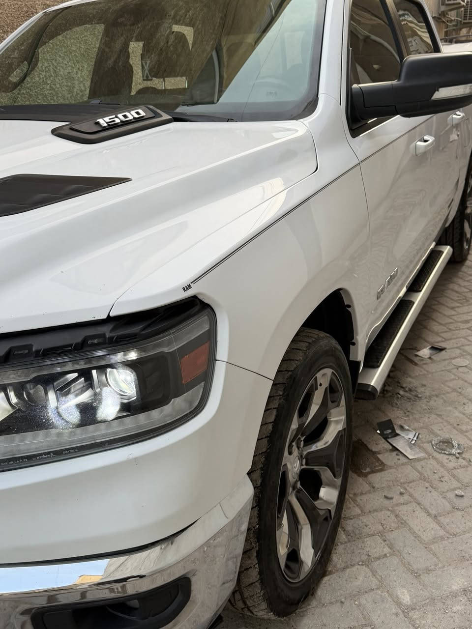 دوج رام بك هورن موديل 2021
مكينه 5700/ ماشيه ٩٤ الف
باب طويل بدي قصير
السعر ٢٧٠ 
التواصل /***********
