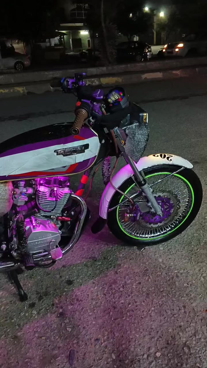 دراجة ايراني موديل 24 4 گير غطاس مكينة جبير شاصي عريض دراجة نضيفة نايمة صارلة 3 شهور شرط من ويل لل ويل كهربائيات رماش حساس گيج كلها بشرط عنوان كركوك حي عسكري تواصل ***********
