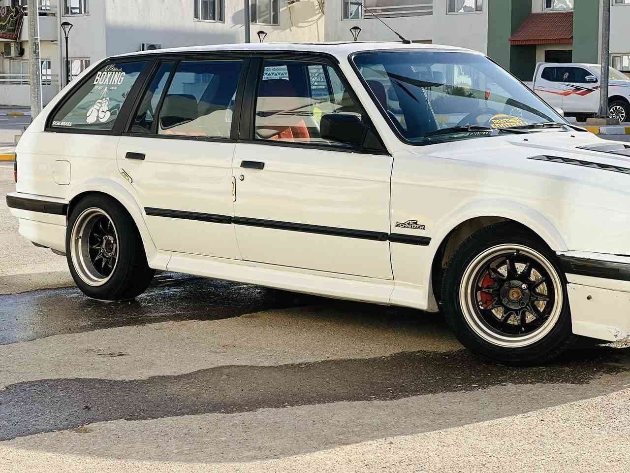 السلام عليكم
BMW E30  استيشن 

325  مسكر فانوس 

كير عادي جاكتراك 260 

كلج براص 

اكسل قفل 8 براغي 

شورت شفت رياضي 

قبضه موستنك كاربون

صالنصات تفصال دبات كاتباك زوج ريمونت

كشنات M5  شوماه وجلد 

تغليف عازل حرارة ارضية وبيبان 

تبريد شغال 

رقم بغداد مشروع وطني بأسمي 

السعر. 50  وبيهه مجال 

للاستفسار  اتصل ***********
