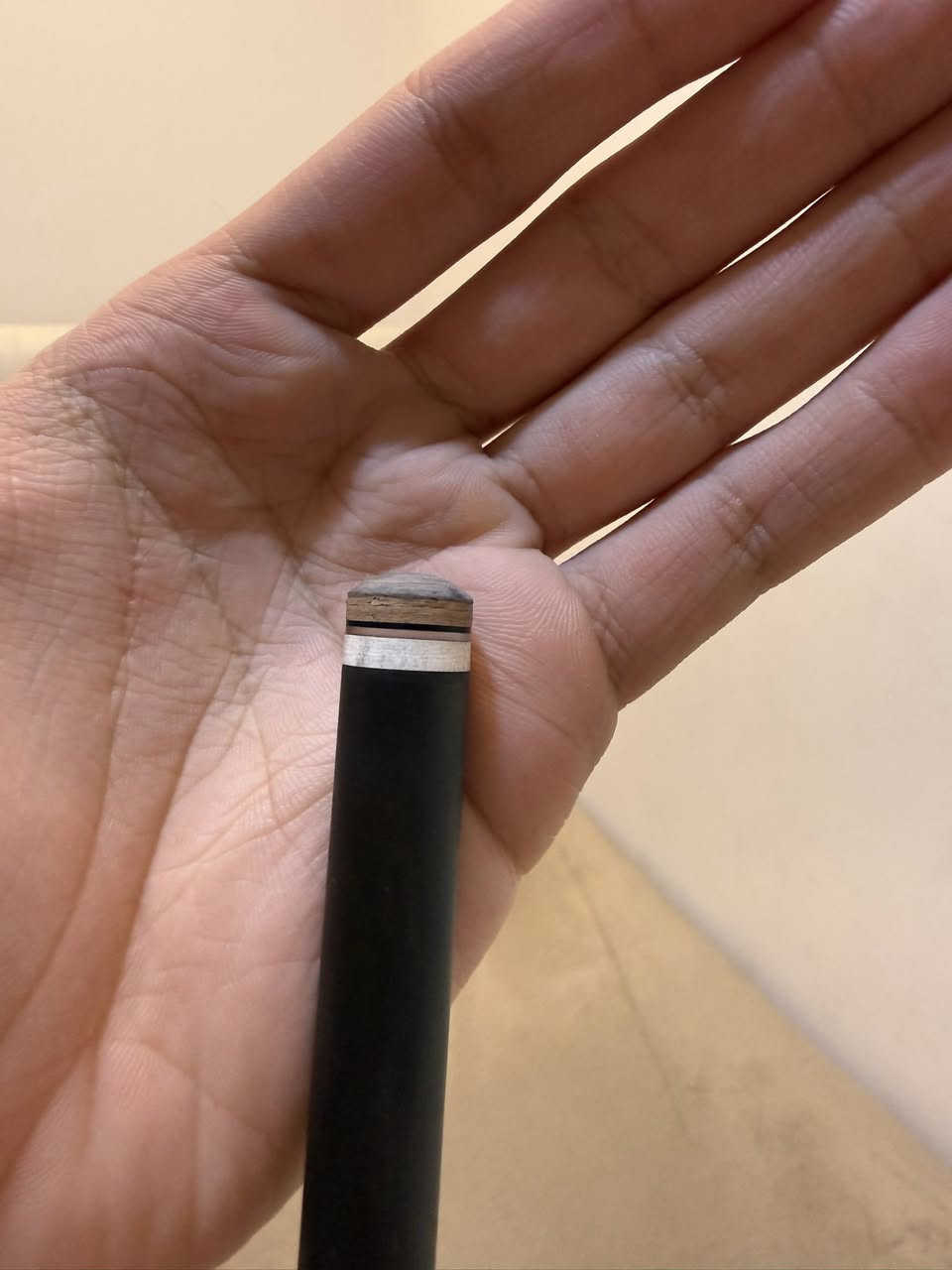 هذا الکیوب مستعمل عندي للبیع مارکة لید سوبر  نظیفة،ویا extention و جنطە و الجوک تب مالتها 12.5
Whatsup: ***********
