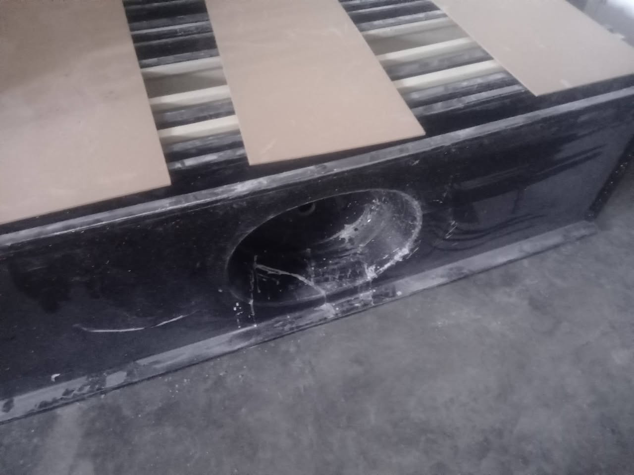 بسم آلله الرحمن الرحیم  متوفر سنکات ومرمر القیاسات حسب الطلب واللون کذلك حسب الطلب جمله ومفرد متوفر 
العنوان: التآمیم_الدواچن 

للتواصل: ***********
