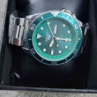 ساعة • ١٥ • توصيل