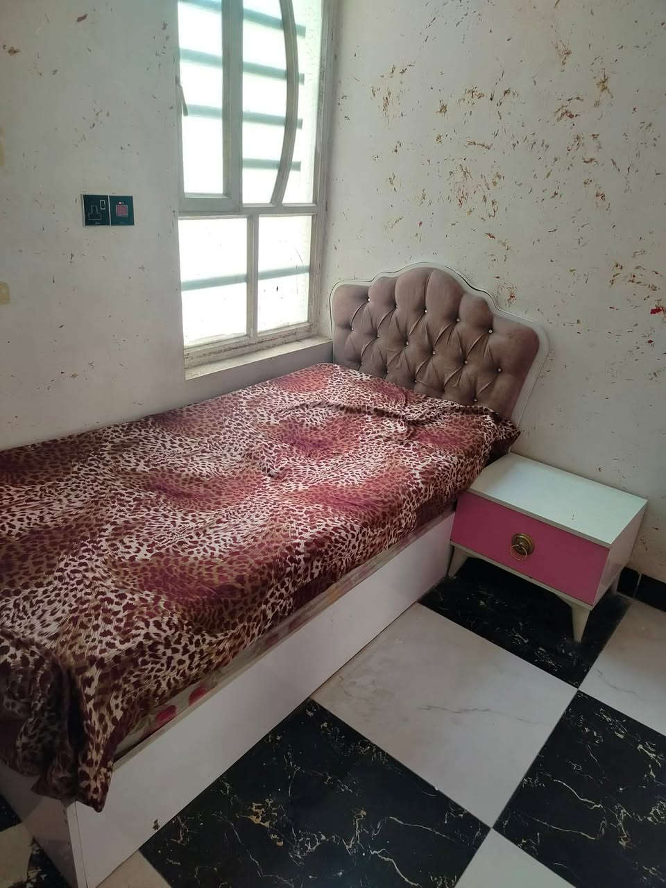 غرفه شبابيه نفر نضيفه مستعجلين على بيعتها ١١٠ المكان ضباط البلديات


**إذا كنت صاحب هذا الإعلان وتريد حذفه لأي سبب، رجاءا أرسل رسالة إلى الدعم الفني**