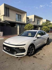 هيونداي سوناتا 24 خليجي للبيع  رقم بغداد انكليزي ب اسمي  مكفوله من صبغ...