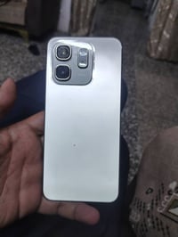 انفنكس هوت 50i ذاكره 128 بدون ملحقات  الجهاز جدا نضيف ومكفول من العطل ...