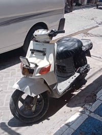 دراجه ٦٠ بيكم صالصنه وكابريتر جدد دراجه شغاله فقط يحتاجله قمجي مال سلك...