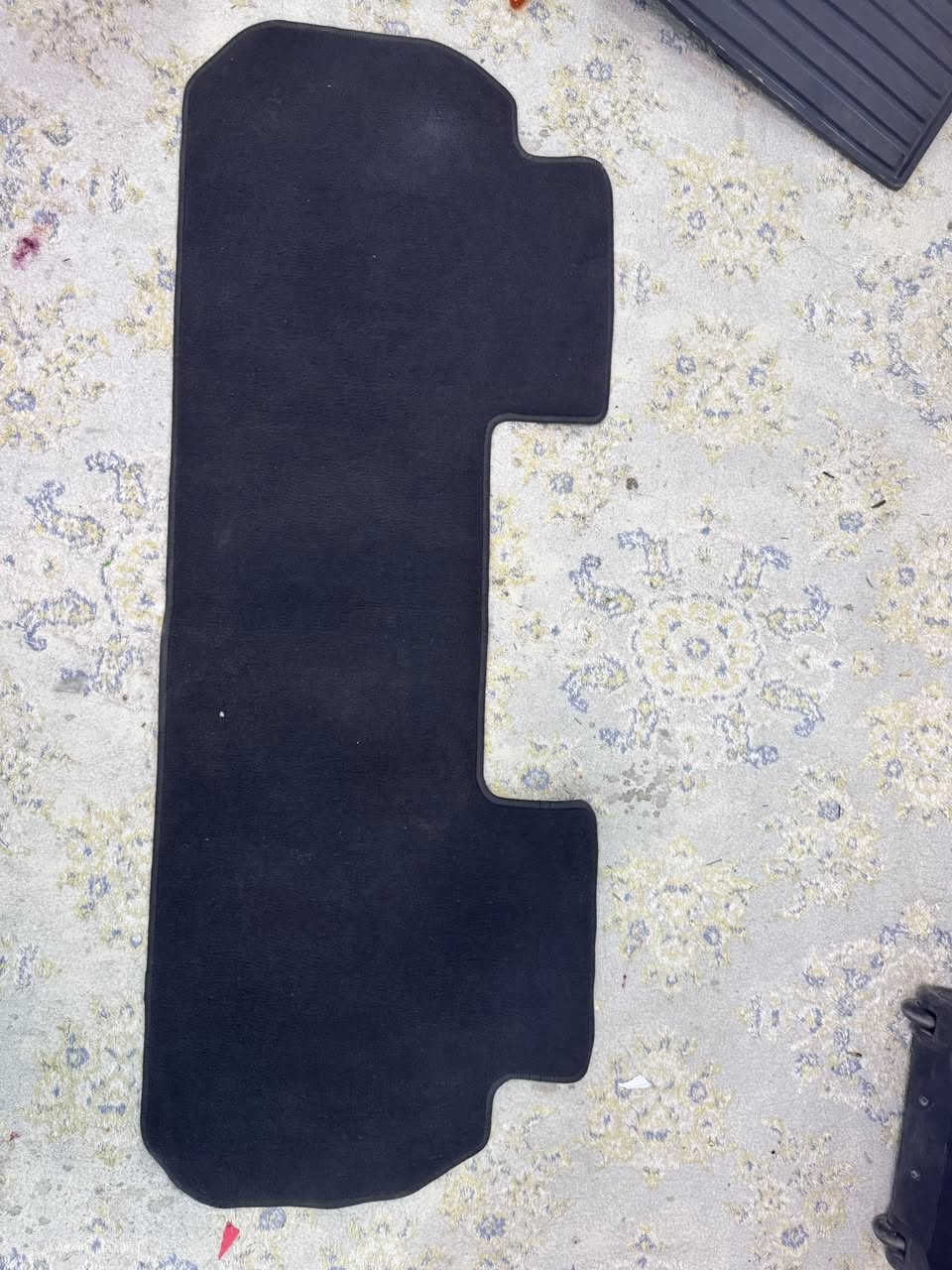 سلام عليكم غراض ترافرس مال كصة كلشي وسعرة للاستفسار الاتصال ***********
