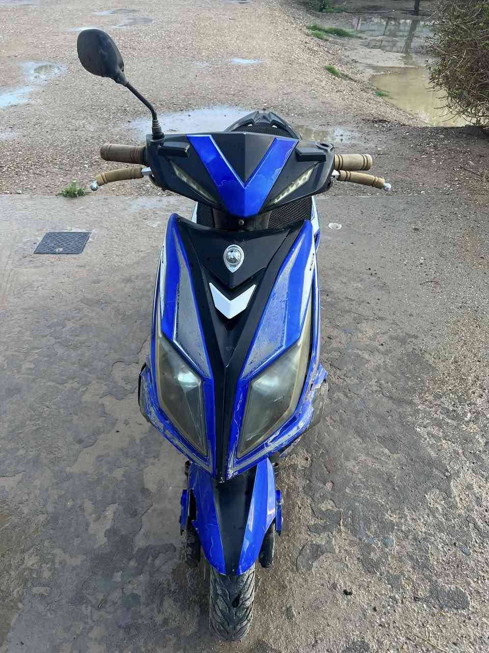 سايم فايتر للبيع دراجة شغالة فقط بيها مشكلة تشتغل بس ماتاخذ يعني بيها ناريه وكهرباء كلشي شغال بس من ديرلها صلف ماتاخذ كأنما مخنوكة جنت امشي بيها وطفت لحالها مكاني جزيرة البوذياب متواجد فيس وتساب *********** السعر 200
