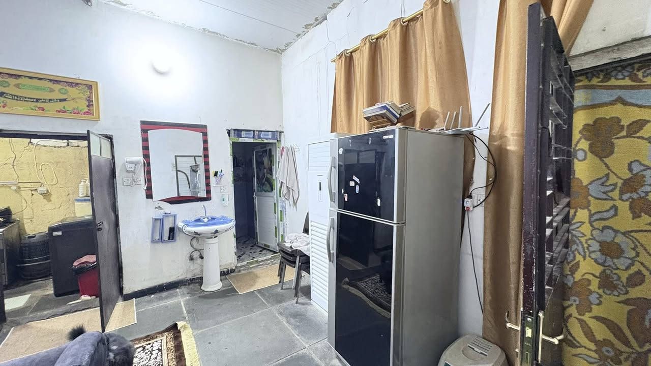 *********** مساحة البيت 150 متر مقابل شبكه الكهرباء الامين الثانيه البيت تجاوز سعر 22 مليون وبي مجال
