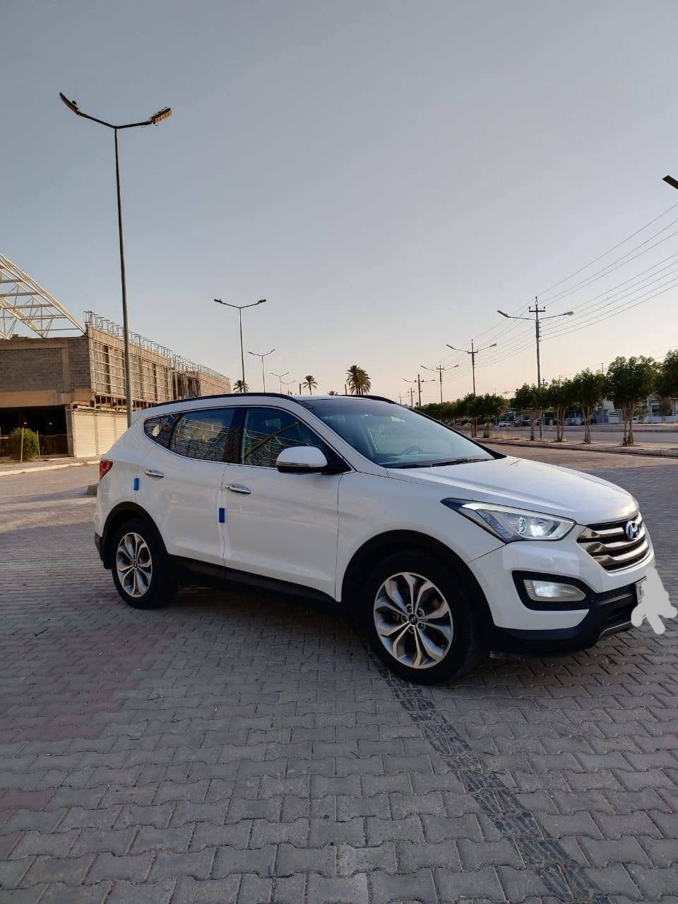 ..
✅هونداي-سنتافي.لمتد-V6 2016✅
         ✅-Hyundai-Santafe-2016- 6V✅
             🚫خليجي مكفوله كفاله عامه🚫
               فول موصفات 1/1  للمتد 6V
....................................................................................
⛔موصفات⛔
1.موديل 2016
2.لون أبيض ثلجي
3. محرك 3300 دوش V6 ..( ٦سلندر )
4.بصمه تشغيل ( بصمه عدد 2 شركه )
5.بصمه ابواب +بصمه صندوق
6.سقف بانروما 
7.هاند بيرك بصمه 
9. أوتو هولد 
10.كشنات سايق +سكن كهربائي  
11. كامره خلفيه بلاديه
12.حساس خلفي
13.فول تحكم سترين
14. مثبت سرعه
15. 3نظمه قياده 
AWD.16 .. فور ويل درايف
17.ثلاجة 
18.تبريد لمس 
19. تبريد مركزي (3قطع تبريد )
20..7 راكب 
21.ويل كروم حجم 19
22.مري شفط
23.أشاير مري 
24. زركات ماء بداعاميه 
25.يدات ابواب نيكل
26.دبل اكزوز (دبل صالنصه)
............................................................................. 
🔴سيارة مكفوله كفاله عامه شرط الفحص..ادوات سياره ملحاقته كل شركه  🔴  
كير محرك شرط الفحص ..صدر امامي خلفي تايرات كل جديد ..ارضيه كشنات كله مغلف جلد 
🔴محرك  شرط فحص بدون صوت بدون بخار 🔴 

عداد مسافه مقطوعة130 الف كم

 رقم سليمانيه
مكلف بالنشر
للاستفسار
***********

