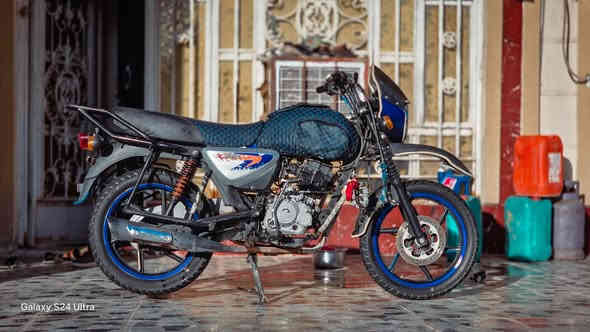 السلام عليكم دراجه لبيع موديل 21 اوراق كامله مكاني بغداد الرصافه الثانيه فلكه حي النصر
للاستفسار الاتصال على الرقم 

***********
