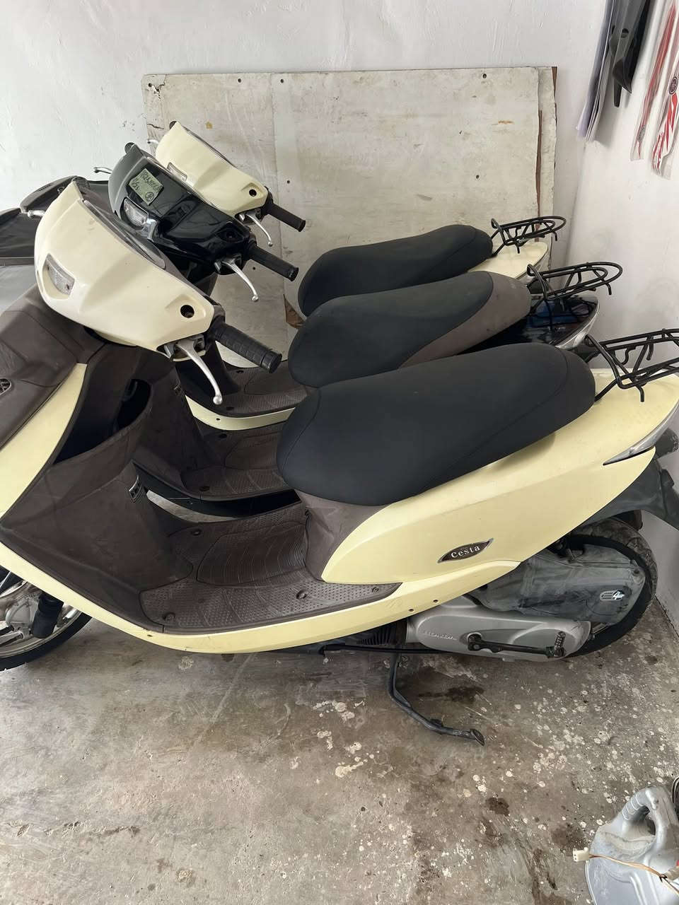 السلام وعليكم عرض راس السنه ابو السله رنبة السعر  
700 رقم ***********
