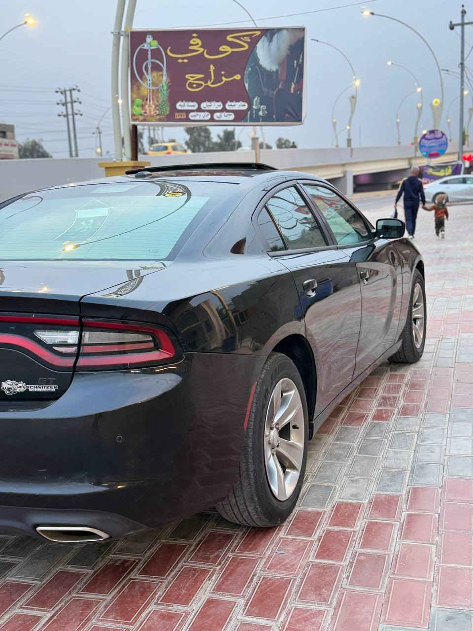 سلام عليكم شارجر مديل 2019 السياره جديده ماشيه 100 ميل بيهه قطعتين كلير وجاملغ مبدل نفس لون وبيه البنيد جان محدثه  رجعته بلادي السياره موصفات sxt فتحه سقف كشنات حضن رقم بغداد تحويل ثاني يوم 
السعر 175 وبيه مجال بسيط رجأ رجأ الموشري لايتعبنه 
*********** كربلاء طوريج
