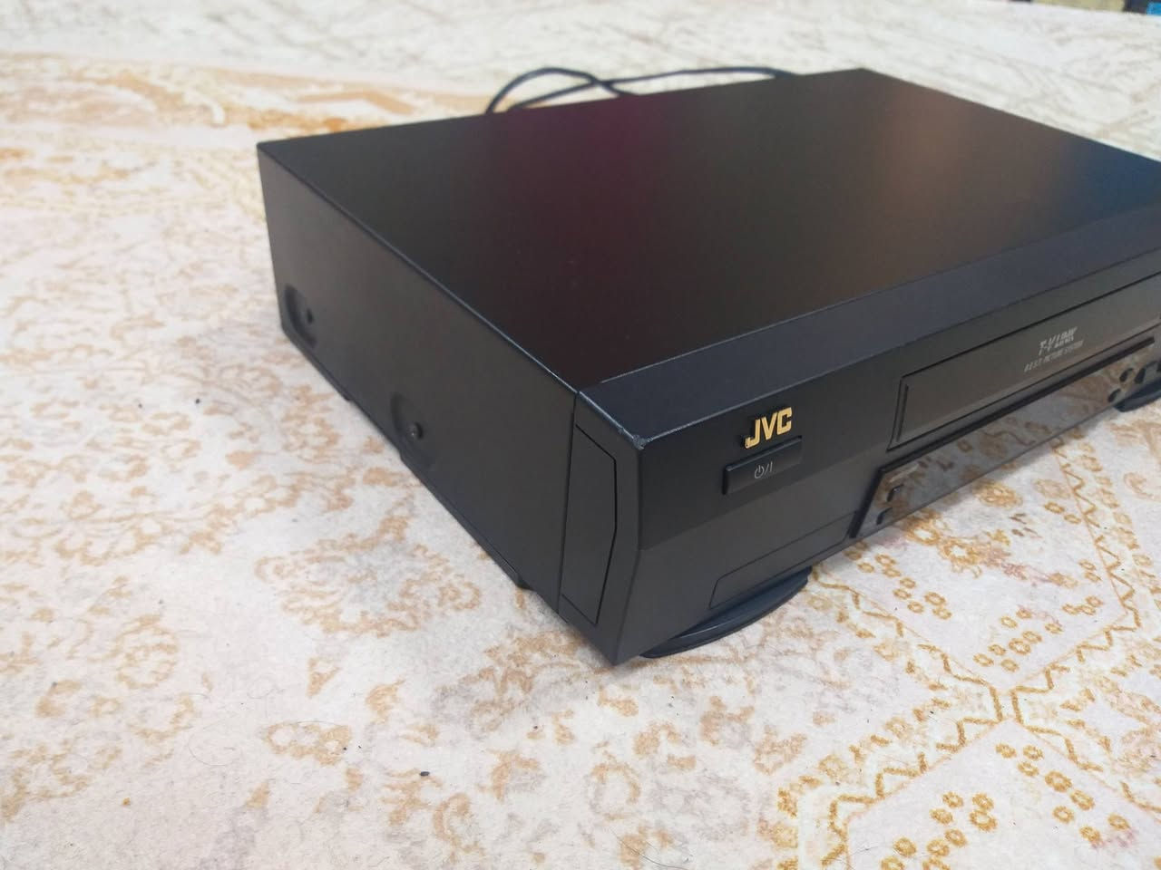 جهاز فيديو للبيع اخو الجديد نقص ريمونت ٤٥ الف مع التوصيل


**إذا كنت صاحب هذا الإعلان وتريد حذفه لأي سبب، رجاءا أرسل رسالة إلى الدعم الفني**